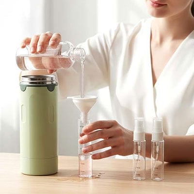 4-in-1 Leakproof Rotatable Travel Dispenser Set