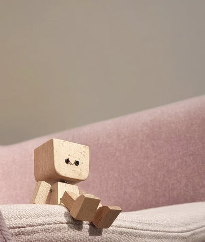 Charming Little Wooden Figure That Sways with 12PCS Magnetic Expressions